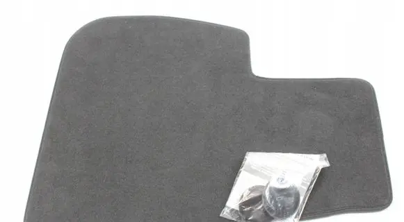 BMW X1 F48 F49 Front floor mat 7408918 51477408918