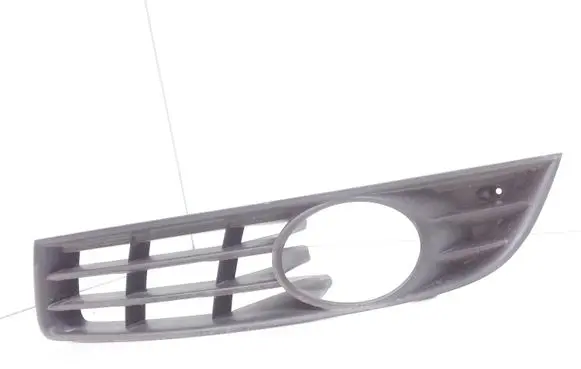 Volkswagen PASSAT B6 Front bumper lower grill 3C0853665A