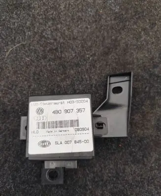 Audi TT Mk1 Light module LCM 4B0907357 080904 5LA00784500