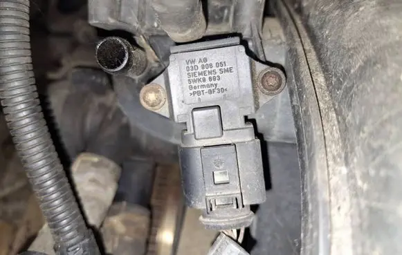 Volkswagen Polo IV 9N3 Air pressure sensor 03d908051 5wk9893