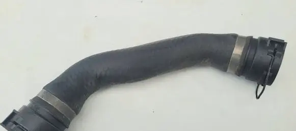 BMW 5 E39 Engine coolant pipe/hose KNW16B
