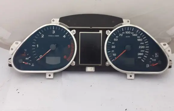 Audi A6 S6 C6 4F Speedometer (instrument cluster) 4F0920933J