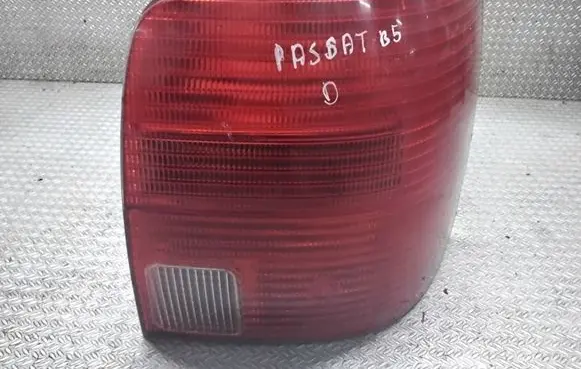 Volkswagen PASSAT B5 Rear/tail lights 3B9945257