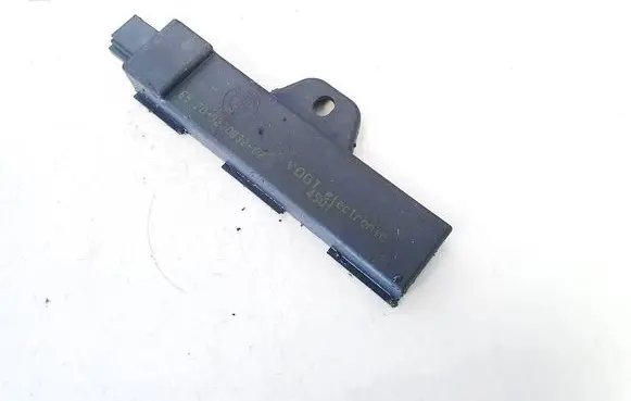 BMW 5 GT F07 Antenna control unit 6520922083202 65209220832052