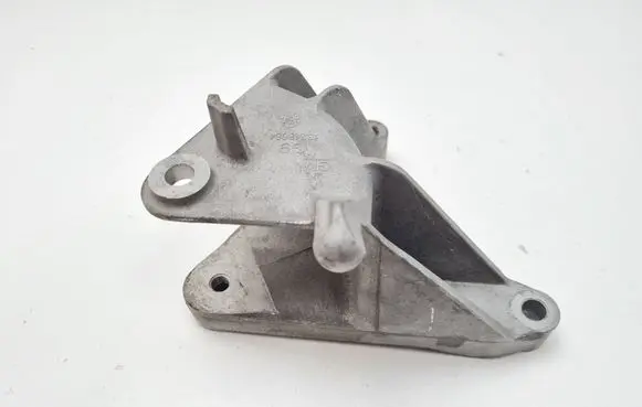 Opel Zafira C Engine mounting bracket 13248664 V06232