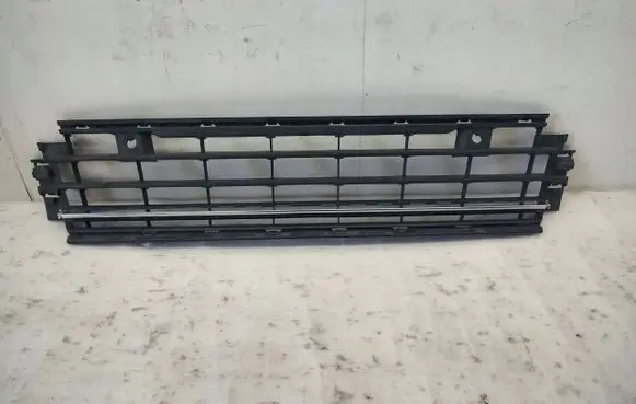 Volkswagen Golf Sportsvan Front bumper lower grill 5H0853677F