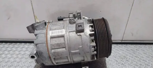 Renault Trafic III (X82) Air conditioning (A/C) compressor (pump) 8200848916B