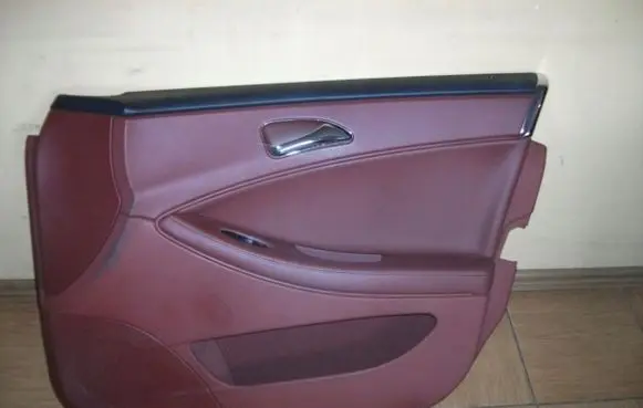 Mercedes-Benz CLS C219 Armrest 