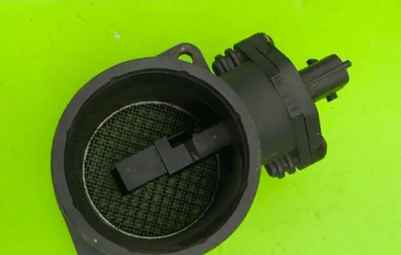 Fiat Doblo Mass air flow meter 0280218120