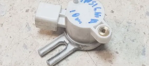 Clutch pedal sensor