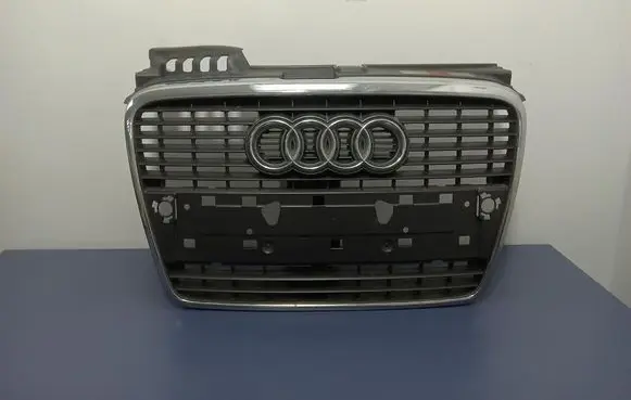 Audi A4 S4 B7 8E 8H Front grill 8E0853651J
