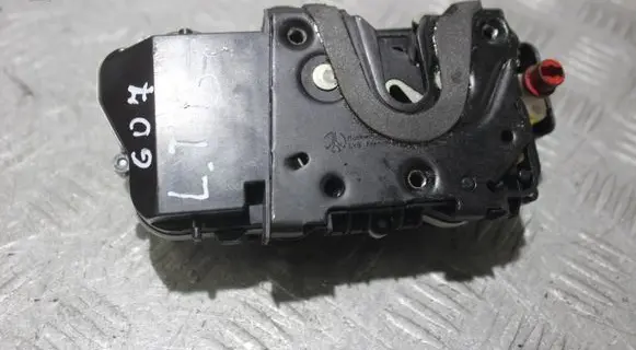 Peugeot 607 Rear door lock