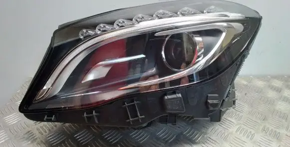 Mercedes-Benz GLA W156 Headlight/headlamp 1301015351