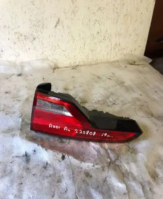 Audi A4 S4 B9 Tailgate rear/tail lights 8w9945076