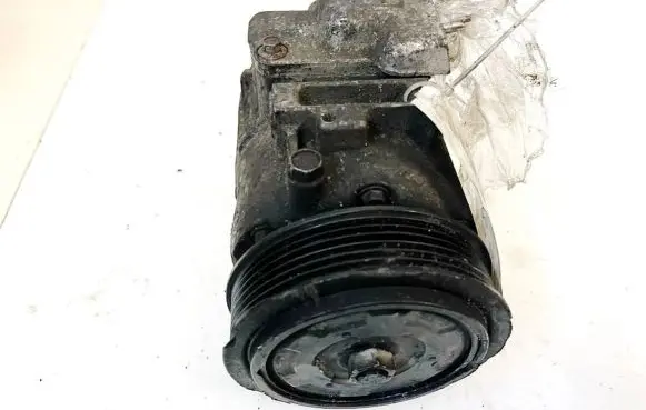 Volkswagen Polo IV 9N3 Air conditioning (A/C) compressor (pump) 6q0820803j