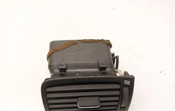 Toyota Avensis T250 Dash center air vent grill 8518