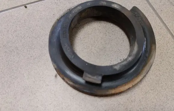 Volvo S80 Rear coil spring rubber mount 6G915599BAA