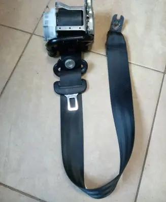 Skoda Octavia Mk3 (5E) Front seatbelt 5E0857701 NE68281