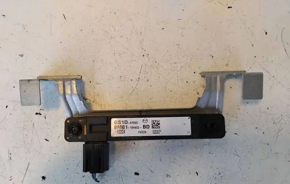 Mazda 6 Aerial antenna amplifier GS1D676N0 9M8119H432BD