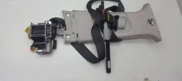 KIA Sorento Front seatbelt 85840-05100