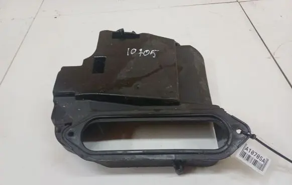 Volkswagen PASSAT B5 Fuse box cover 8D1907355B