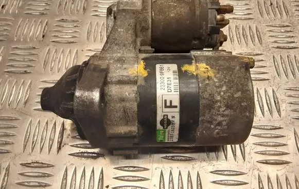 Nissan Almera Tino Starter motor 233009F661
