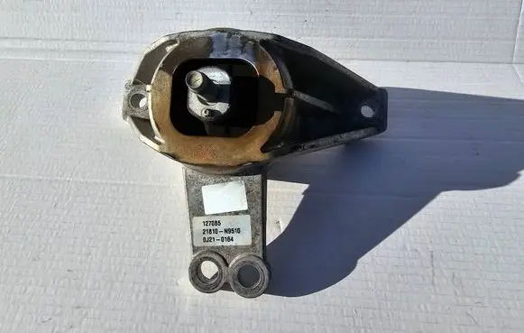 Hyundai Tucson IV NX4 Engine mount bracket 21810N9510
