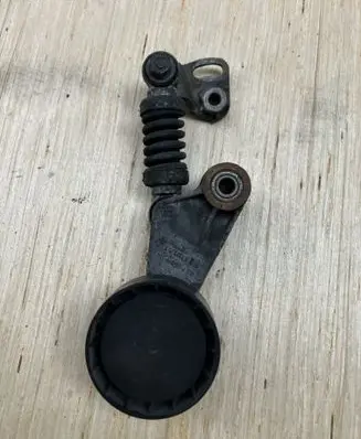 BMW 7 E32 Air conditioning tensioner 1736857