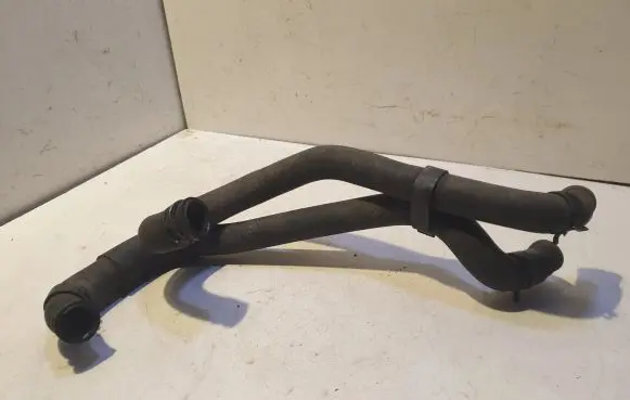Nissan X-Trail T30 Engine coolant pipe/hose