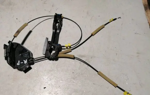 Nissan Pathfinder R52 Front door lock 805003KA0B 3031338