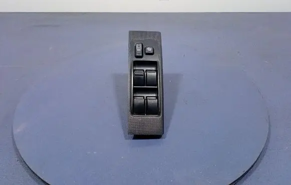 Toyota Corolla Verso E121 Electric window control switch 848200F030