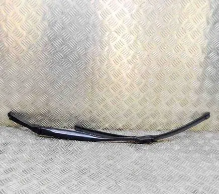 Maserati Quattroporte Windshield/front glass wiper blade 89813753 670007562