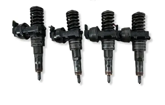 Renault Clio IV Fuel injectors set 0414720215