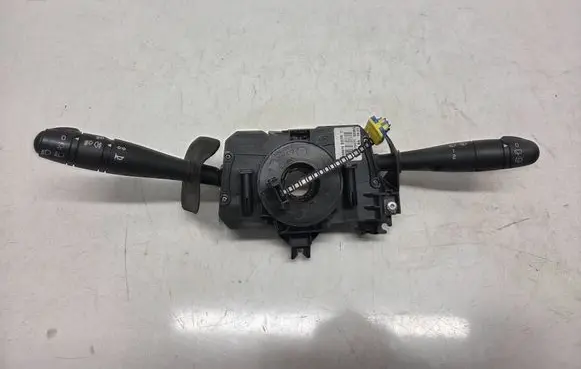 Dacia Duster Wiper turn signal indicator stalk/switch 255679527R 02083MA 9010576671
