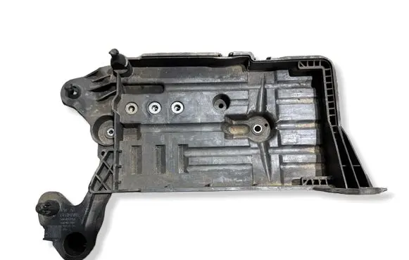 Volkswagen Golf VII Battery tray 5Q0915331K