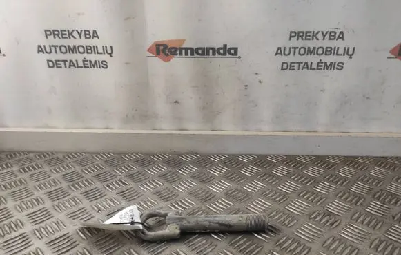 Toyota Avensis T270 Towing hook eye
