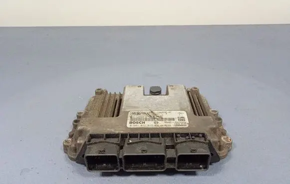 Ford Fiesta Engine control unit/module ECU 0281011612