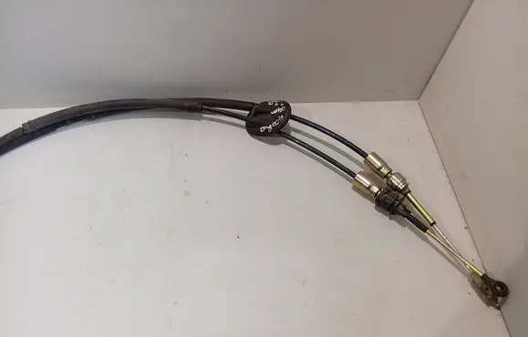 Gear shift cable linkage
