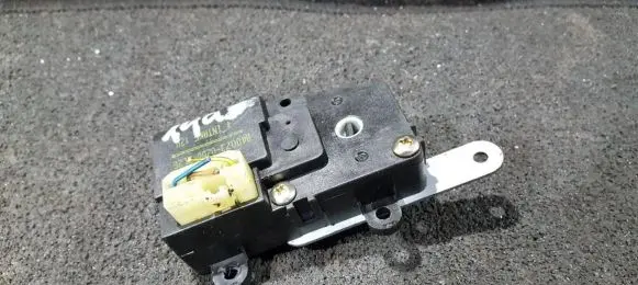 KIA Sedona Air flap motor/actuator B400730200 2L26
