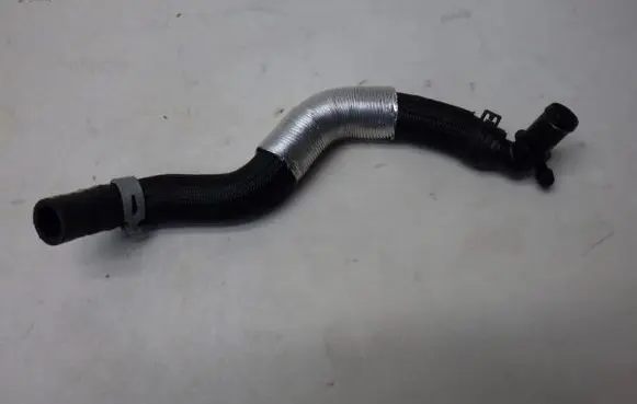 Renault Captur II Engine coolant pipe/hose
