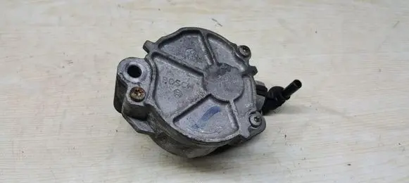 Peugeot 207 CC Vacuum pump D1563A 2401T