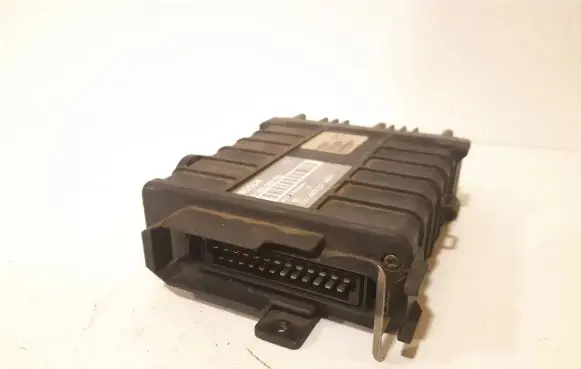 Volkswagen PASSAT B3 Engine control unit/module 443907403G