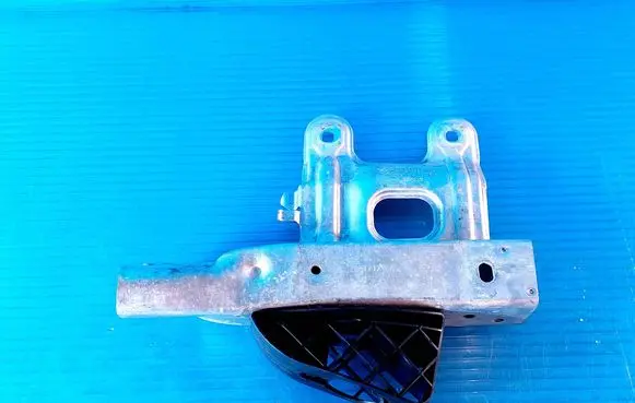 BMW 4 F32 F33 Radiator support slam panel bracket 5111728990904 728990904