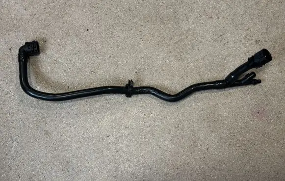 BMW 5 G30 G31 Engine coolant pipe/hose 9430883