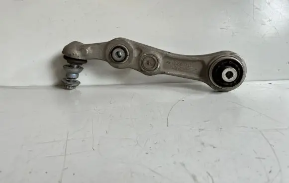 Mercedes-Benz E W213 Front lower control arm/wishbone 20513L1