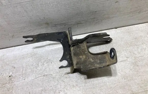 Nissan Micra K14 ABS pump bracket 