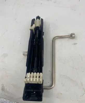 BMW 5 E39 Tool set 10960401