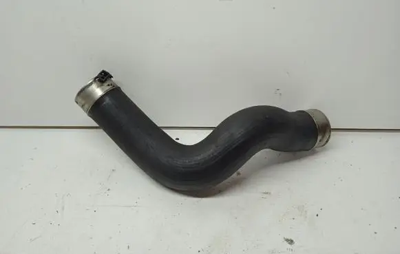 BMW 5 F10 F11 Intercooler hose/pipe 8571897