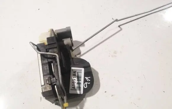 Alfa Romeo 147 Front door lock 
