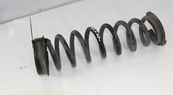 BMW 2 F22 F23 Rear coil spring